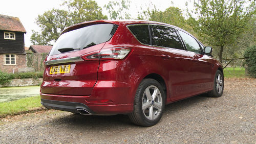FORD S-MAX ESTATE 2.5 FHEV 190 Titanium 5dr CVT view 4